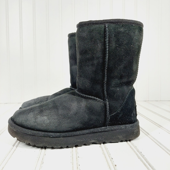 UGG Black Suede Leather Sheepskin Pull On Mid Calf Classic Boots E943 - Picture 1 of 12